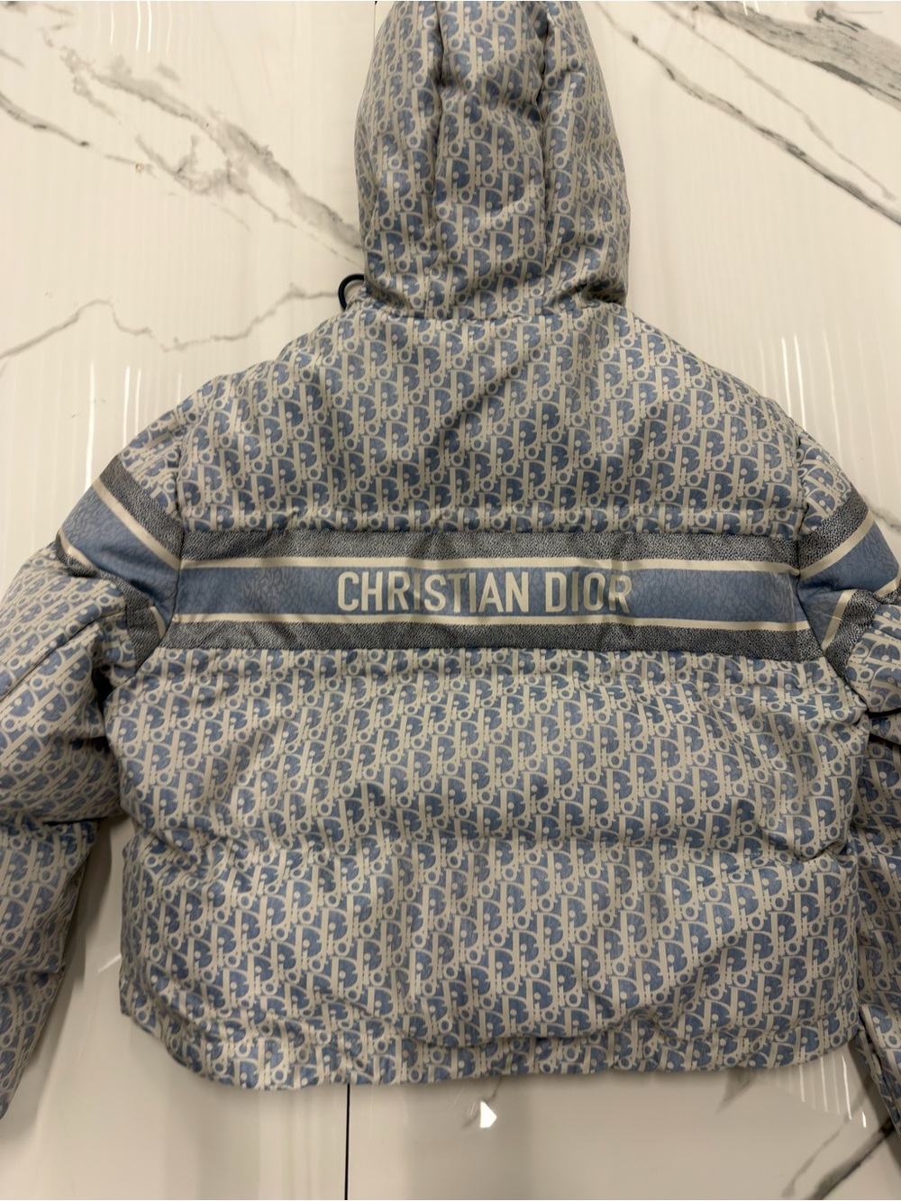 Christian Dior DiorAlps Monogram Puffer Jacket Cropped with Hood - Picture 3 of 8